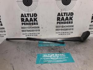 Used Rear wiper arm Mercedes Vito (639.6) 2.2 113 CDI 16V Euro 5 Price on request offered by "Altijd Raak" Penders