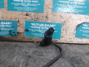 Used Windscreen washer pump Chevrolet Epica 2.5 24V Price on request offered by "Altijd Raak" Penders
