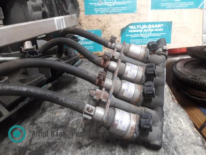 Używane Wtryskiwacz LPI Chevrolet Avalanche 5.3 V8 4x4 Cena na żądanie oferowane przez "Altijd Raak" Penders