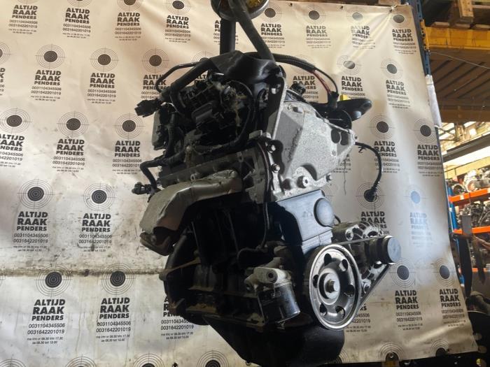 Engine Dacia Sandero II 1.2 16V - 384979 D4F732