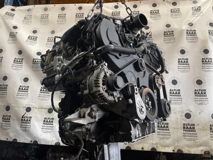 Motor de un Landrover Range Rover Sport 2018