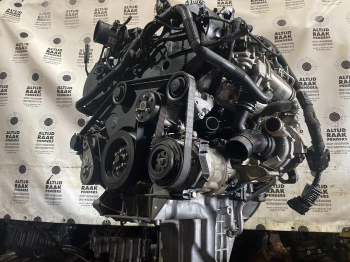 Motor de un Landrover Range Rover Sport 2018