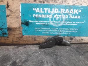 Used Rocker arm Audi Q7 (4MB/4MG) 3.0 TDI V6 24V Price on request offered by "Altijd Raak" Penders