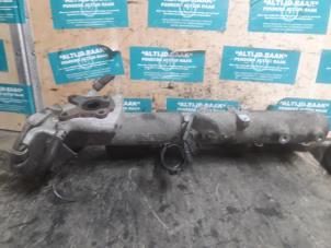 Used Exhaust manifold Nissan Navara (D40) 2.5 dCi 16V 4x4 Price on request offered by "Altijd Raak" Penders