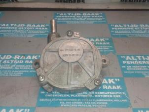 Used Vacuum pump (petrol) Mercedes E (C207) E-260 CGI 16V BlueEfficiency Price on request offered by "Altijd Raak" Penders