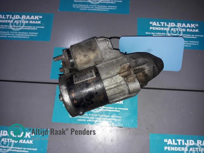 Starter from a Dodge Journey 2.4 16V 2008