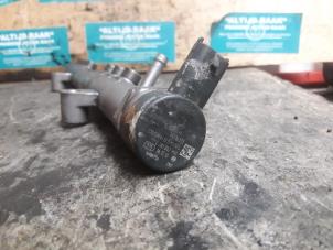 Used Fuel pressure regulator Volvo V70 (BW) 2.0 D3 20V Price on request offered by "Altijd Raak" Penders