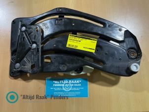 Usados Mecanismo de ventanilla de 2 puertas izquierda delante Bentley Continental GT 6.0 W12 48V Precio de solicitud ofrecido por "Altijd Raak" Penders