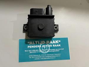 Used Glow plug relay Mercedes C (W203) Price on request offered by "Altijd Raak" Penders