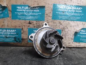 Usados Bomba de agua Volkswagen Crafter 2.5 TDI 30/35 Precio de solicitud ofrecido por "Altijd Raak" Penders