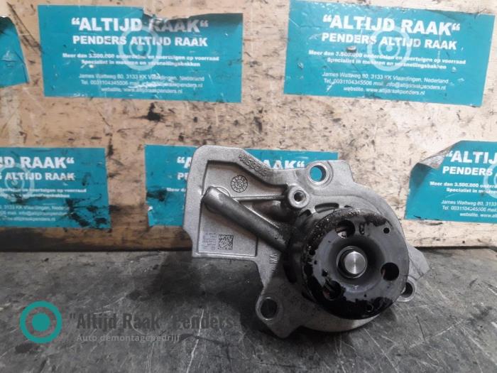 Usagé Pompe à eau Volkswagen Polo V (6R) 1.4 TDI 12V 90 Prix sur demande proposé par "Altijd Raak" Penders