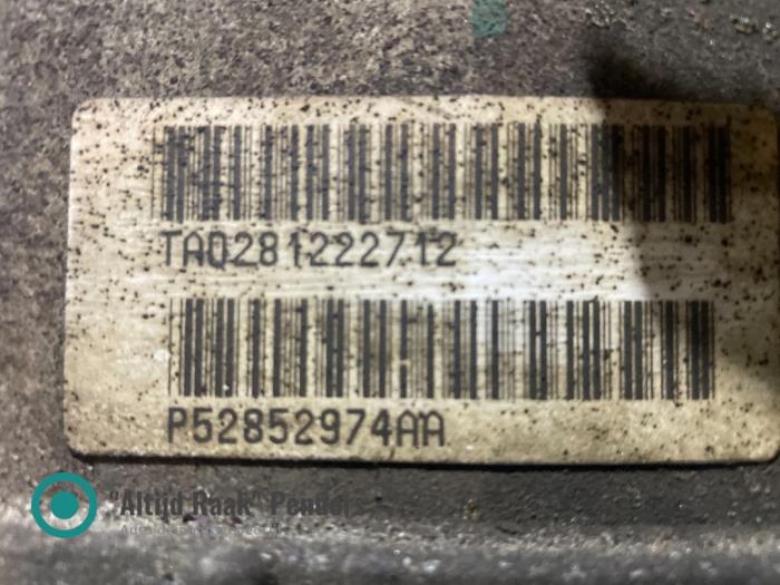 Gebrauchte Getriebe Jeep Grand Cherokee (WG/WJ) Preis auf Anfrage angeboten von "Altijd Raak" Penders