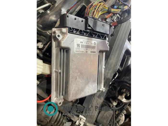 Engine management computer from a BMW 3 serie (E90) 335d 24V 2008