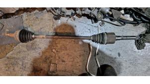 Used Front drive shaft, right Chrysler Grand Voyager Price on request offered by "Altijd Raak" Penders