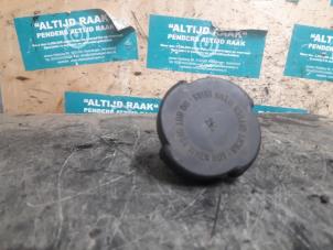 Used Expansion vessel cap BMW 7 serie (E32) 750i,iL 5.0 V12 Price on request offered by "Altijd Raak" Penders