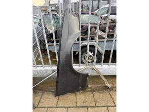Used Front wing, right BMW 7 serie (E32) 750i,iL 5.0 V12 Price on request offered by "Altijd Raak" Penders