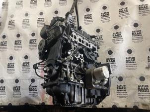 Used Cylinder head Volvo V40 (MV) 1.6 T4 GTDi 16V Price on request offered by "Altijd Raak" Penders