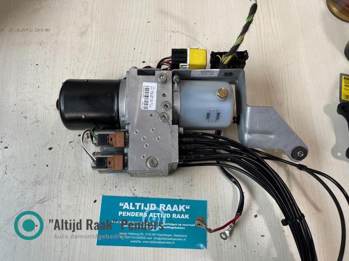 Begagnade Hydraulpump Mercedes CLK (R209) 3.2 320 CDI Pris på förfrågan erbjuds av "Altijd Raak" Penders