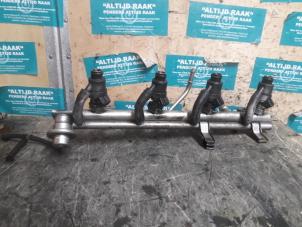 Used Fuel injector nozzle BMW 3 serie Touring (E46/3) 318i Price on request offered by "Altijd Raak" Penders
