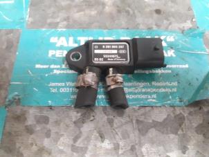 Used Fuel pressure sensor Fiat Punto III (199) 1.3 JTD Multijet Start&Stop 16V Price on request offered by "Altijd Raak" Penders