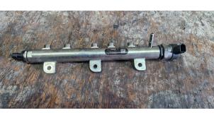 Used Fuel injector nozzle Jeep Cherokee (KK) Price on request offered by "Altijd Raak" Penders