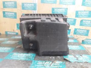 Used Air filter Opel Movano Combi 2.3 CDTi 16V FWD Price on request offered by "Altijd Raak" Penders