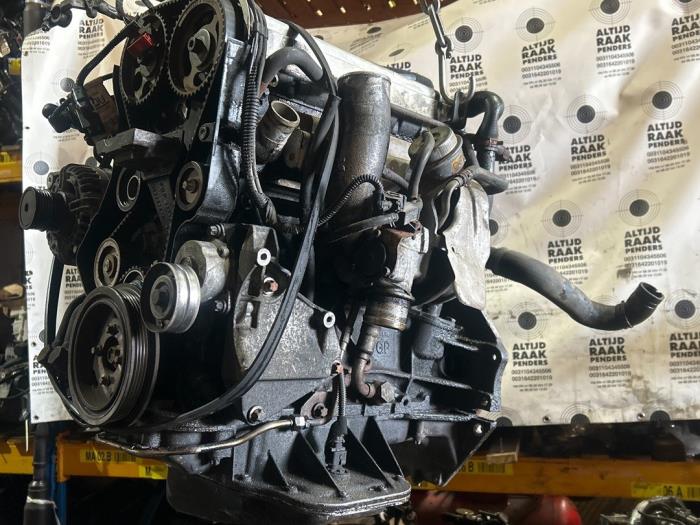 Engine from a Opel Astra H GTC (L08) 2.0 16V Turbo OPC 2005