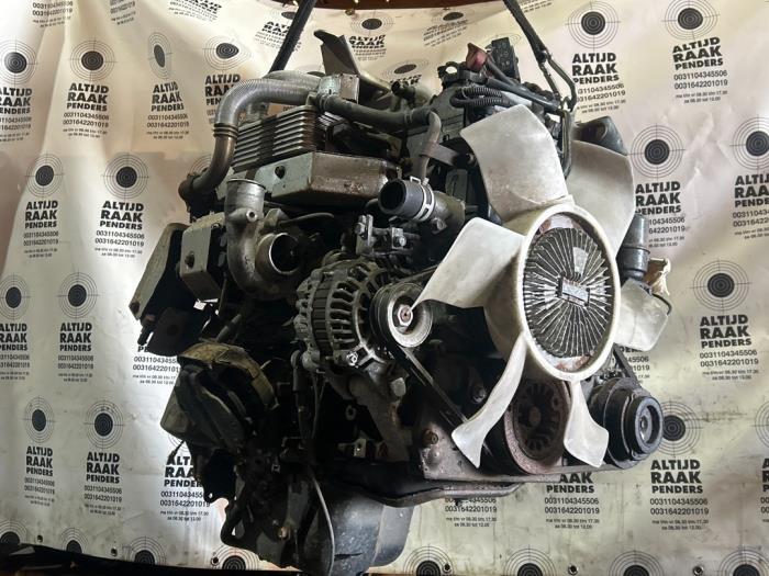 Motor from a Mitsubishi Pajero Canvas Top (V6/7) 3.2 DI-D 16V 2004
