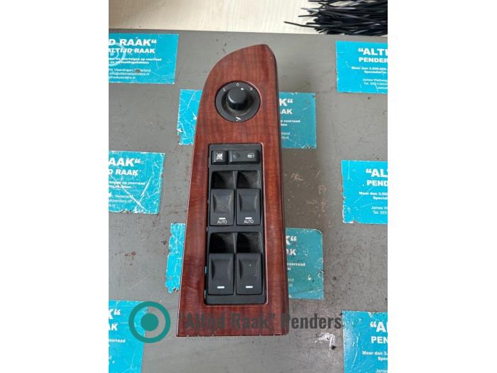 Usados Interruptor de ventanilla eléctrica Jeep Commander (XK) 3.0 CRD V6 24V DPF Precio de solicitud ofrecido por "Altijd Raak" Penders