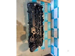 Used Rocker cover BMW 5 serie (F10) 535d 24V Price on request offered by "Altijd Raak" Penders