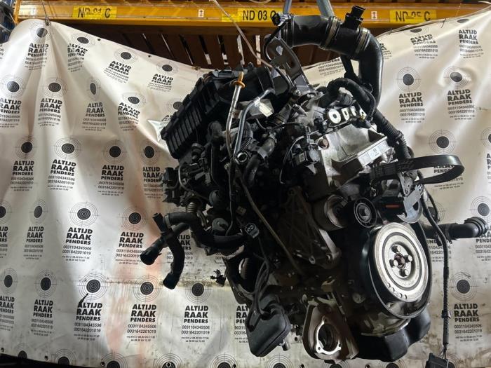 Motor van een Opel Combo 1.3 CDTI 16V 2018