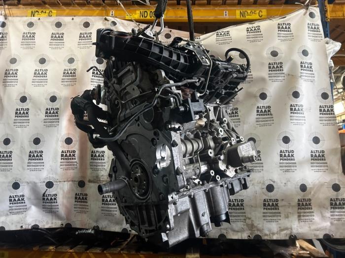 Water pump Opel Mokka 1.6 CDTI 16V 4x2 - 55493045 B16BTU