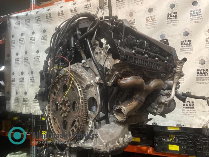 Used Engine BMW 5 serie (E60) 550i 32V Price on request offered by "Altijd Raak" Penders