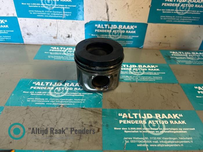 Usagé Piston BMW 3 serie (E90) 330d 24V Prix sur demande proposé par "Altijd Raak" Penders