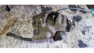 Used Rear brake calliper, left BMW Z3 Price on request offered by "Altijd Raak" Penders