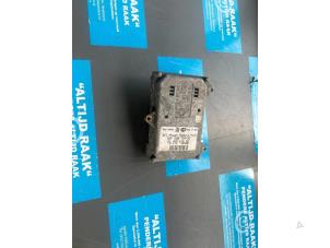 Used Computer lighting module Opel Signum 2.2 DIG 16V Price on request offered by "Altijd Raak" Penders