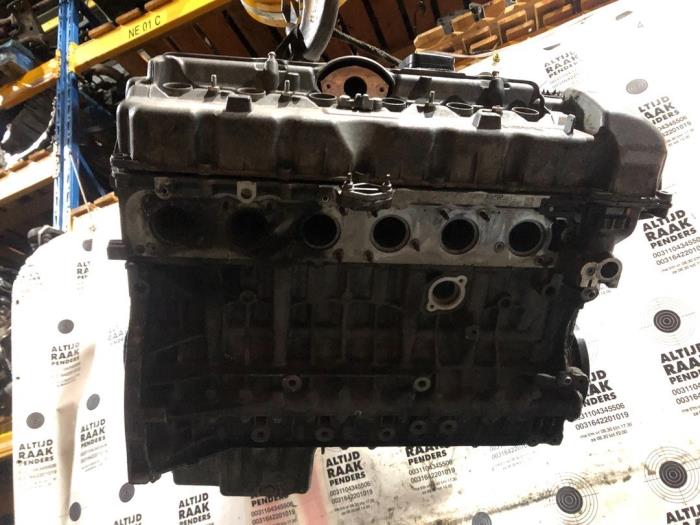 Cylinder head from a BMW 3 serie (E90) 330i 24V 2006