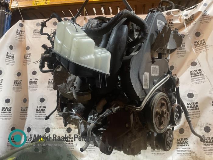 Motor from a Volvo XC60 I (DZ) 2.4 D5 20V 205 AWD 2011