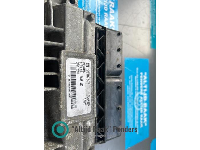 Used Engine management computer Chevrolet Orlando 2.0 D 16V Price on request offered by "Altijd Raak" Penders