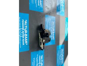 Used Tailgate lock mechanism BMW Z3 Coupé (E36/7C) 2.8 24V Price on request offered by "Altijd Raak" Penders