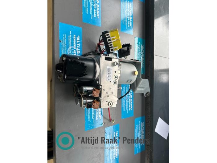 Begagnade Hydraulpump Mercedes CLK (R209) 3.2 320 CDI Pris på förfrågan erbjuds av "Altijd Raak" Penders
