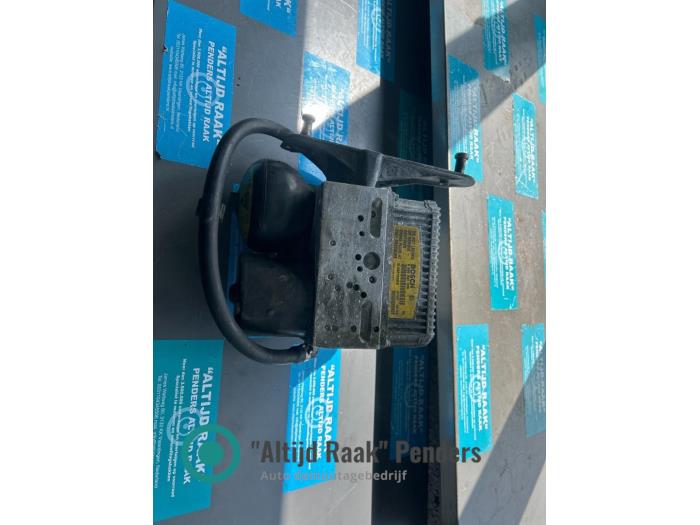 Usagé Pompe ABS Mercedes SL AMG (R230) 6.2 SL-63 AMG V8 32V Prix sur demande proposé par "Altijd Raak" Penders