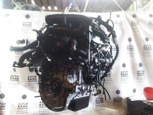 Used Cylinder head Citroen C4 Cactus (0B/0P) 1.6 Blue Hdi 100 Price on request offered by "Altijd Raak" Penders