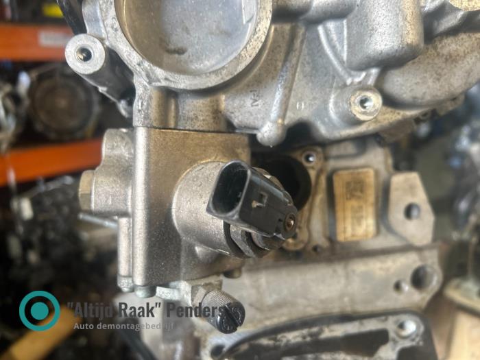 Begagnade Högtryckspump Volkswagen Golf V 4Motion (1K1) 2.0 FSI 16V Pris på förfrågan erbjuds av "Altijd Raak" Penders