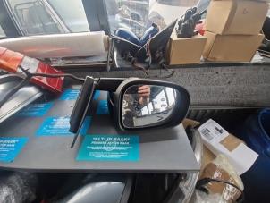 Used Wing mirror, left Volvo C30 (EK/MK) Price on request offered by "Altijd Raak" Penders