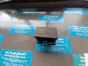 Used Glow plug relay Jaguar XF (CC9) Price on request offered by "Altijd Raak" Penders
