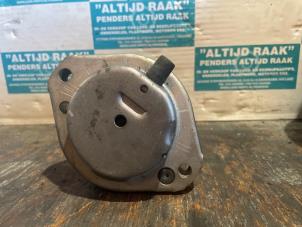 Used Engine mount BMW 5 serie (E60) 530d 24V Price on request offered by "Altijd Raak" Penders