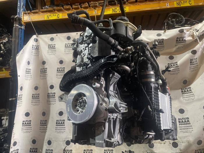 Pólwal przód 4x4 z Mercedes-Benz GLA (156.9) 2.0 45 AMG Turbo 16V 2018