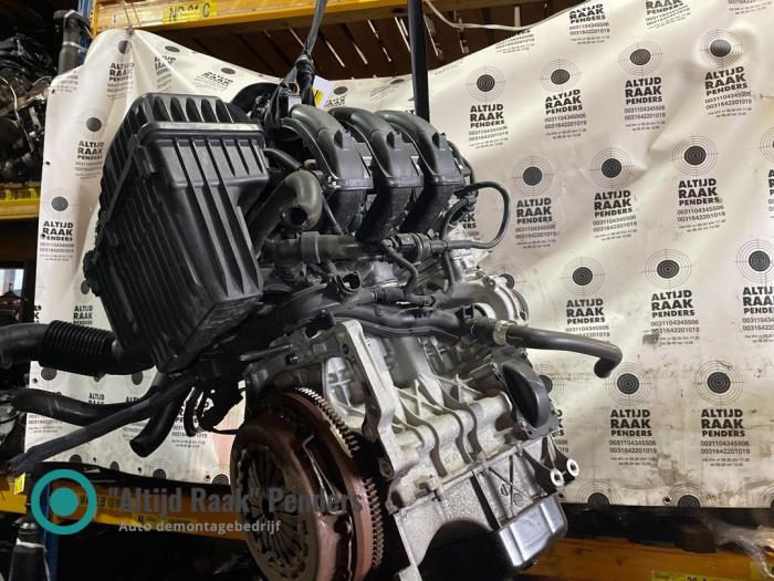 Hm01 Engine Engine Peugeot 208 I 1.0 Vti 12V PureTech - 0043553 HM01