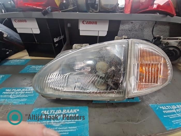Używane Reflektor lewy Honda CRX Cena na żądanie oferowane przez "Altijd Raak" Penders
